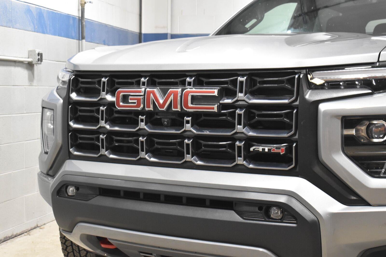 2024 GMC Canyon AT4