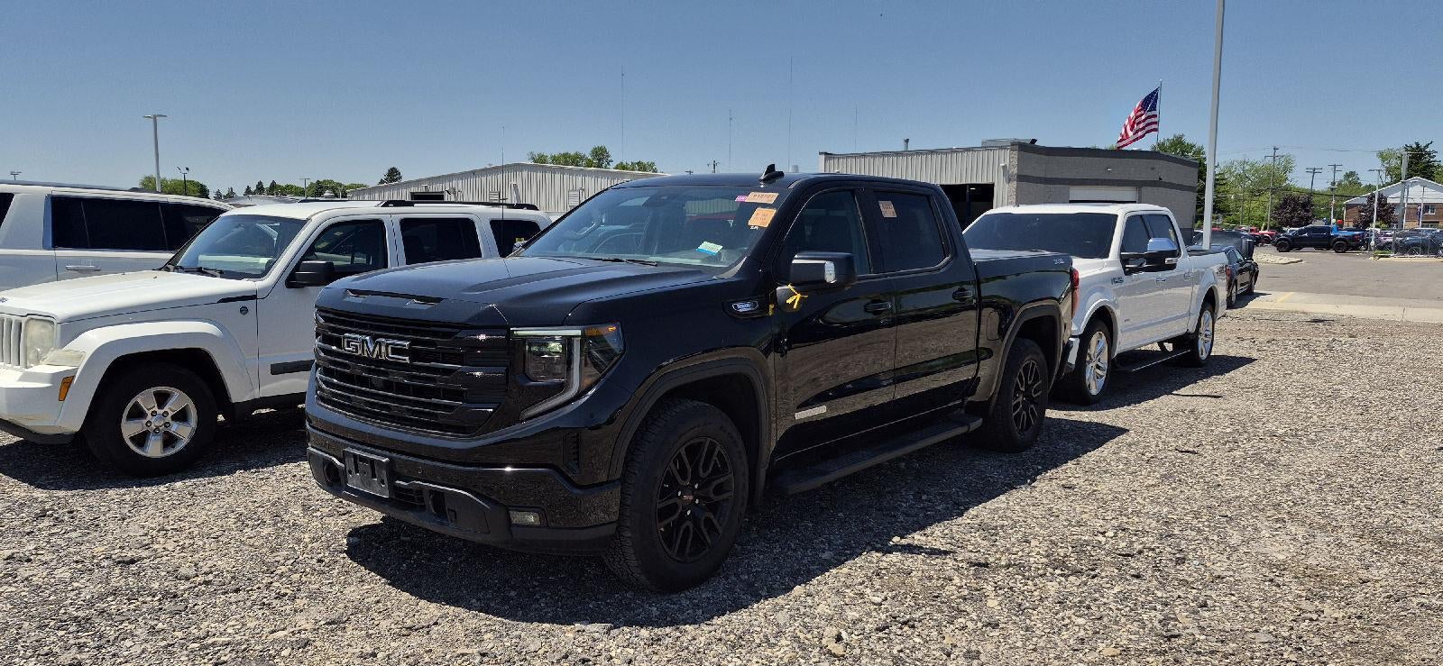 2024 GMC Sierra Elevation 4WD Crew Cab Short Box's photo