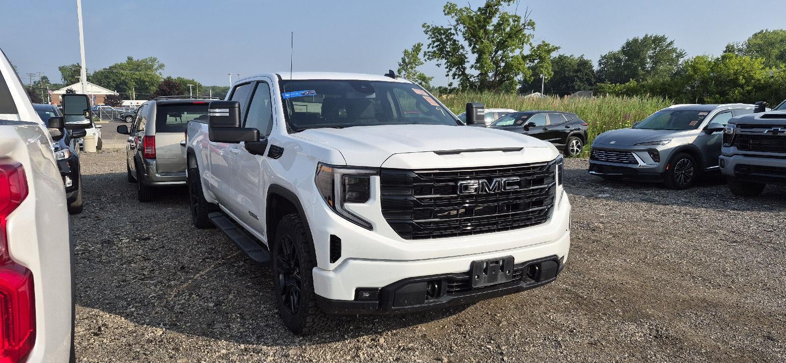 2024 GMC Sierra 1500 Elevation