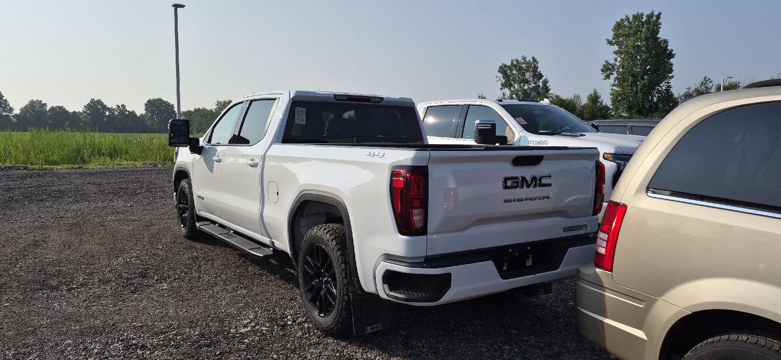 2024 GMC Sierra 1500 Elevation