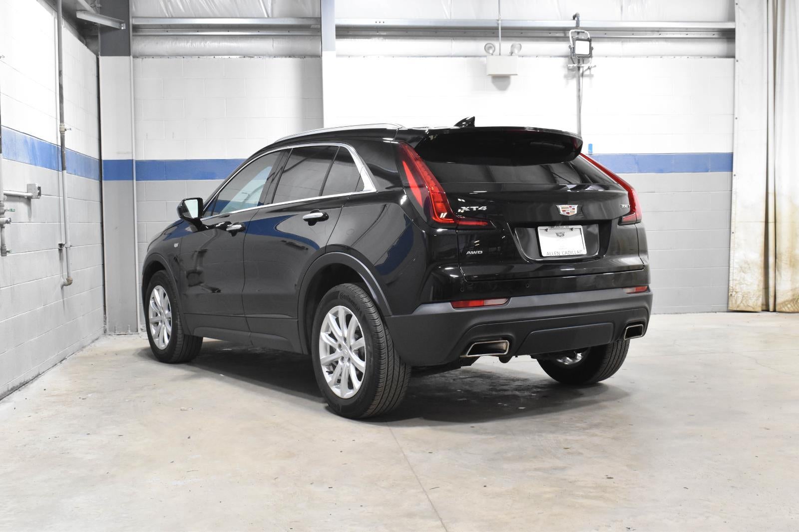 2023 Cadillac XT4 Luxury
