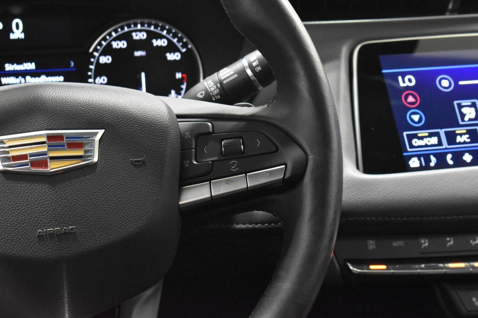 2023 Cadillac XT4 Luxury