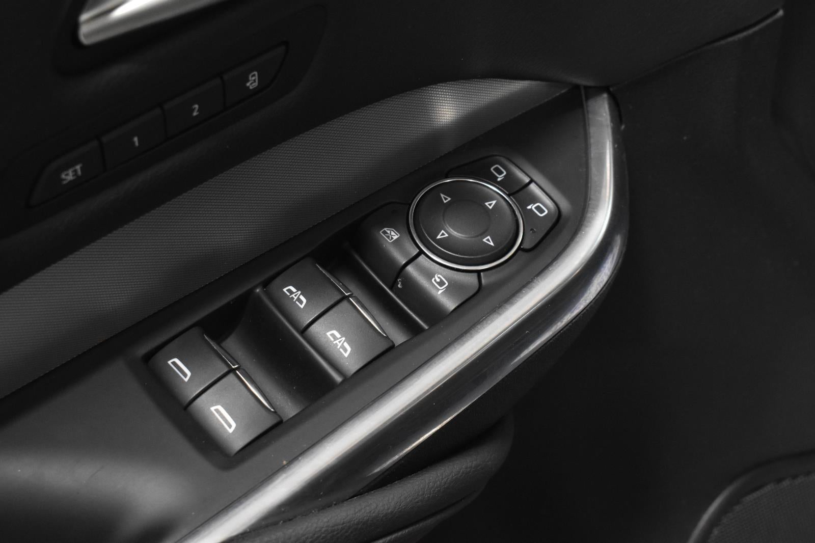 2021 Cadillac XT4 FWD Premium Luxury