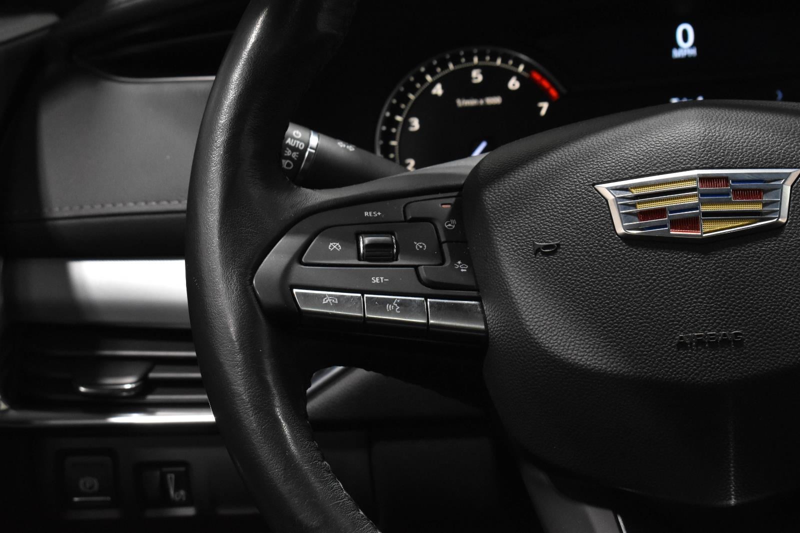 2020 Cadillac XT4 Premium Luxury