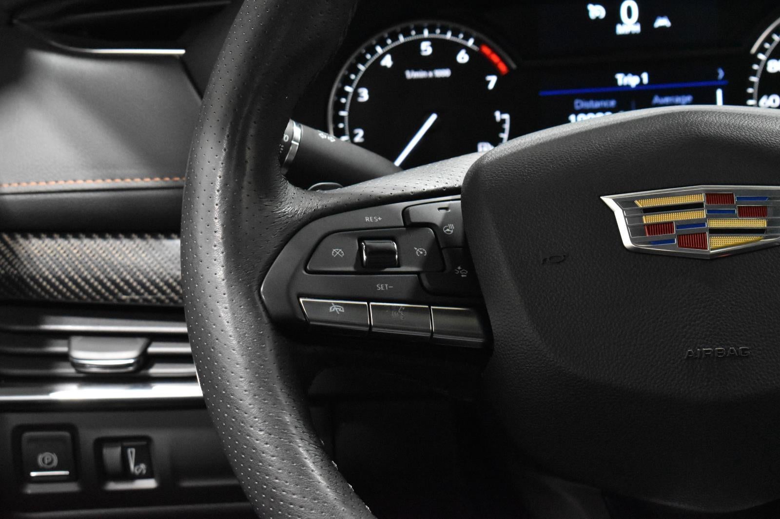 2023 Cadillac XT4 Sport