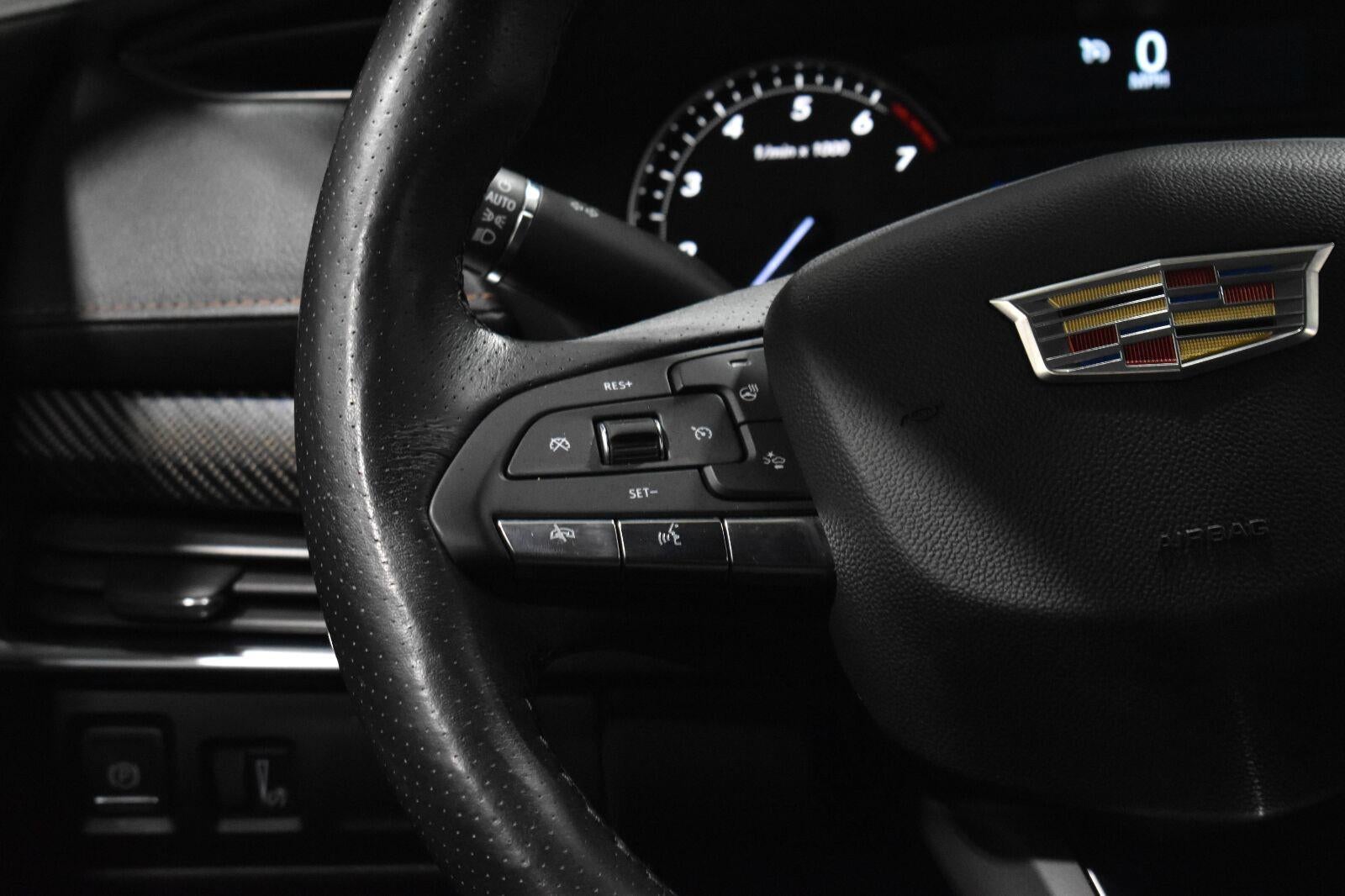 2021 Cadillac XT4 AWD Sport