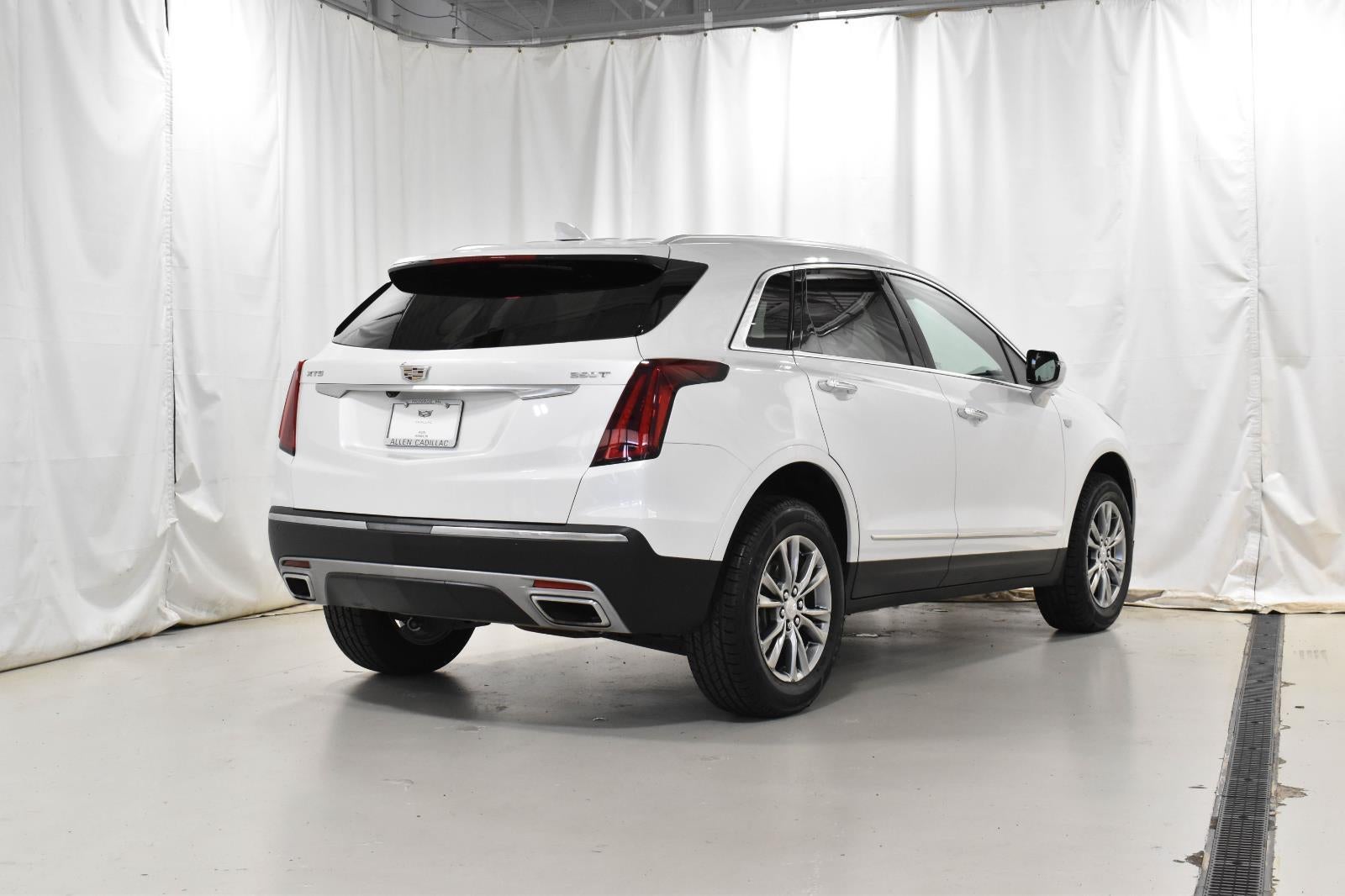 2022 Cadillac XT5 Premium Luxury