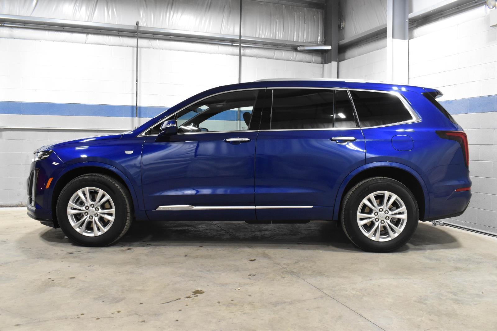 2025 Cadillac XT6 Luxury