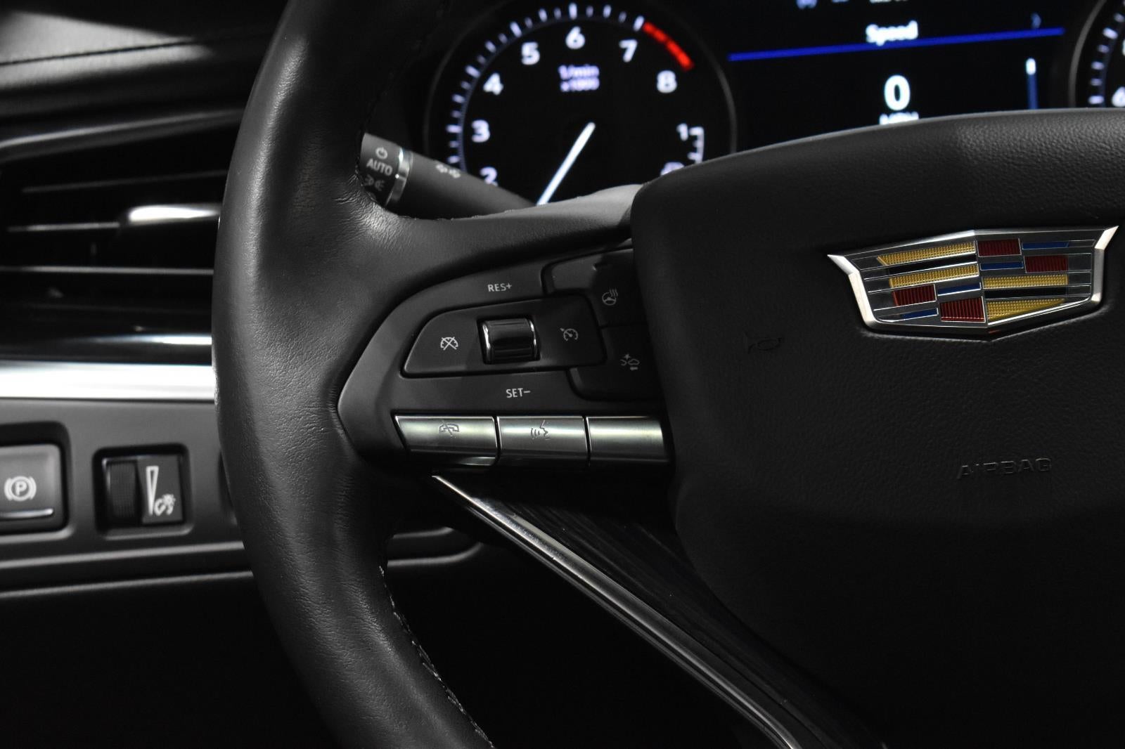 2023 Cadillac XT6 Premium Luxury