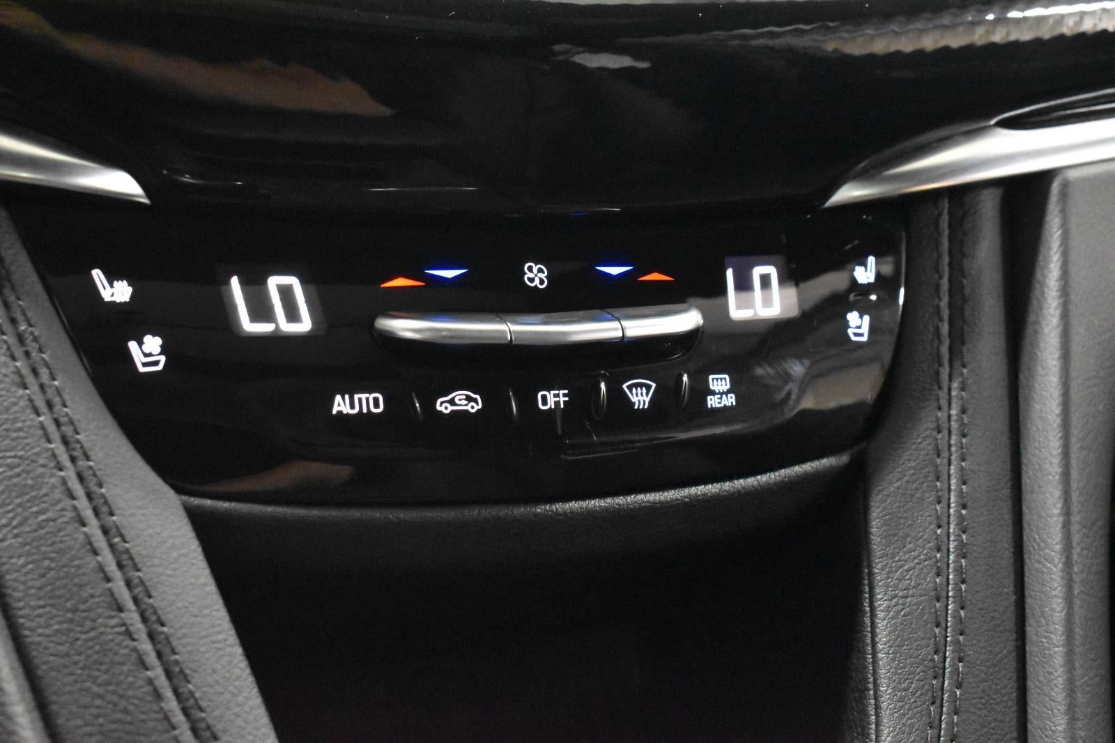 2025 Cadillac XT6 Sport
