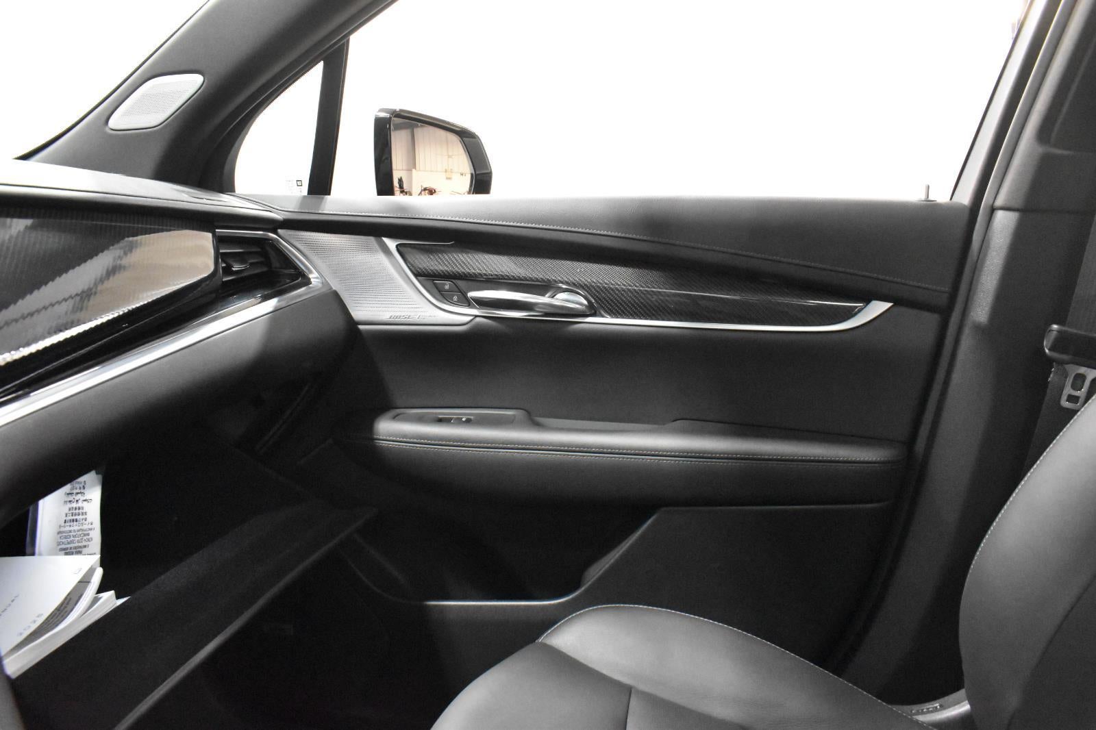 2025 Cadillac XT6 Sport