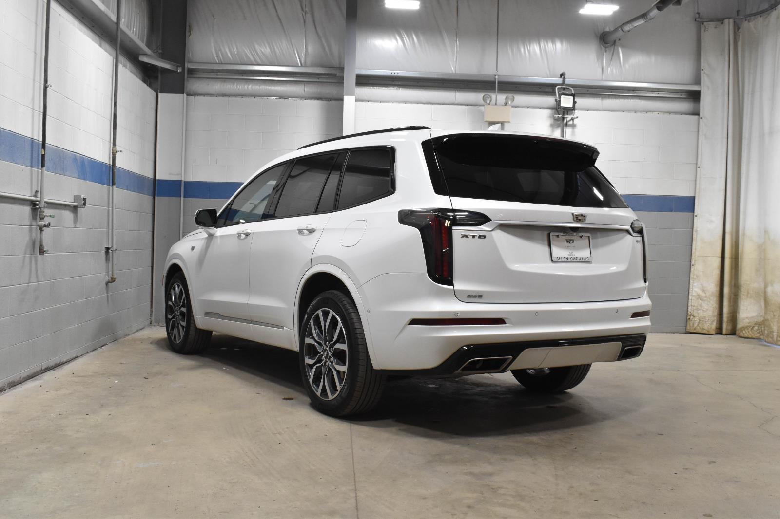 2025 Cadillac XT6 Sport