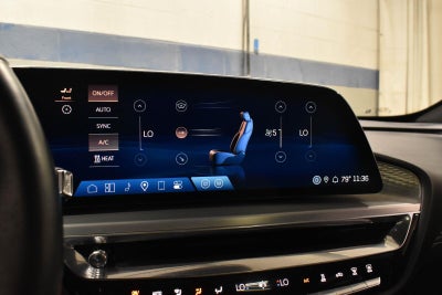2024 Cadillac LYRIQ Luxury 1