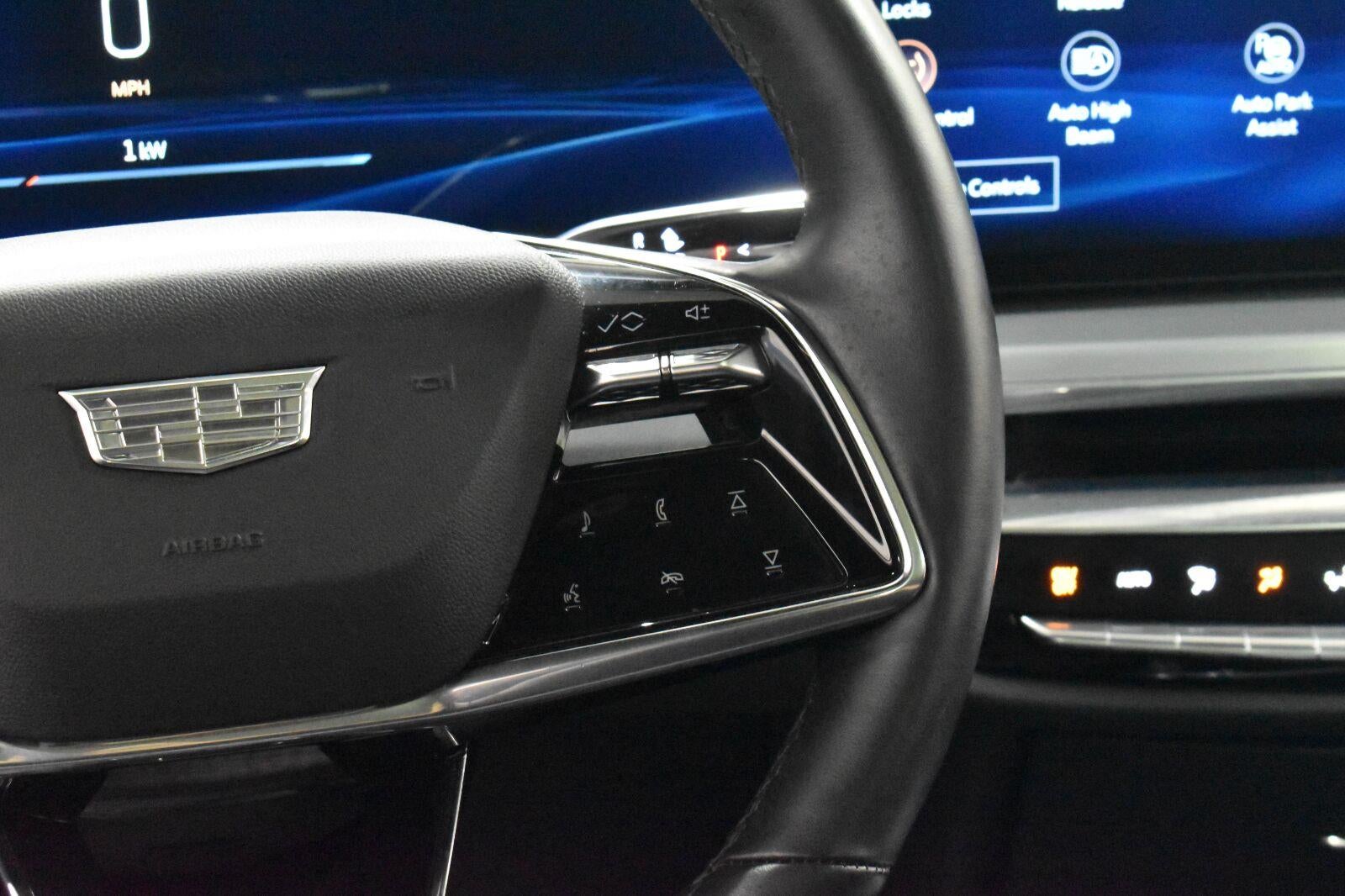 2024 Cadillac LYRIQ Luxury 1