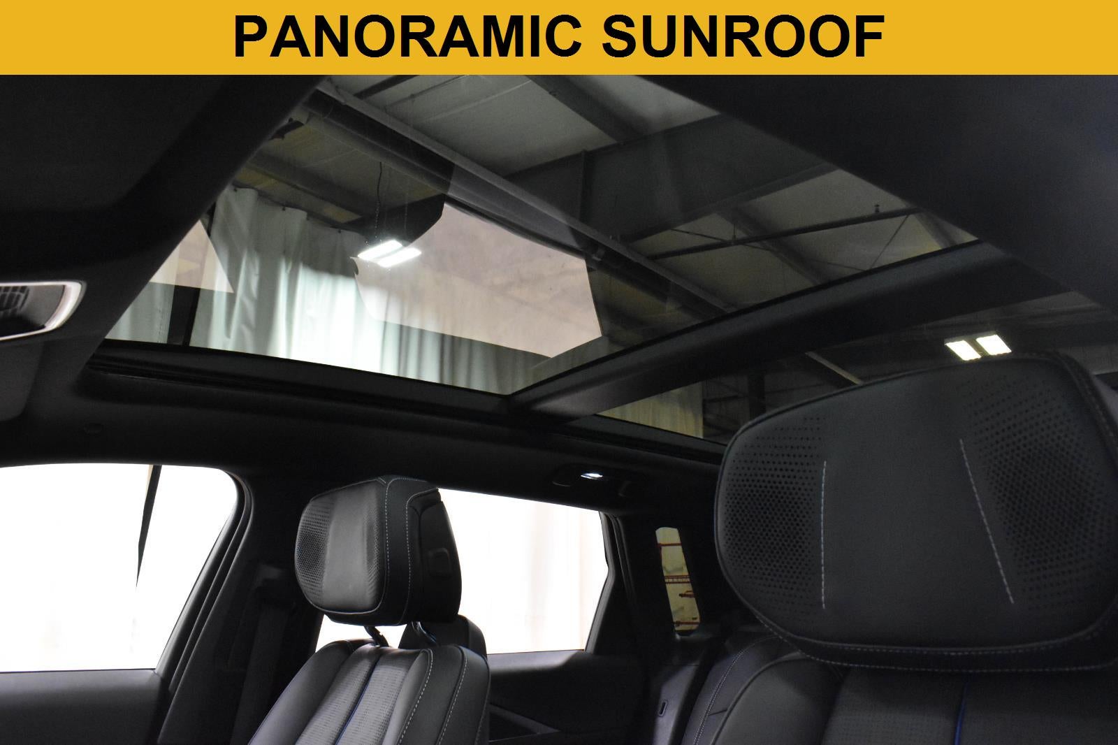 2024 Cadillac LYRIQ Luxury 2