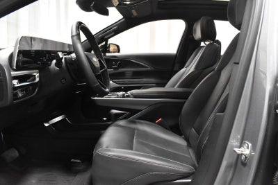 2024 Cadillac LYRIQ Luxury 2