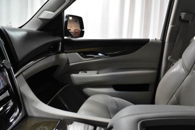 2018 Cadillac Escalade Luxury
