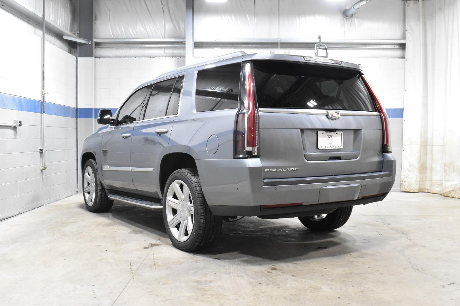 2018 Cadillac Escalade Luxury