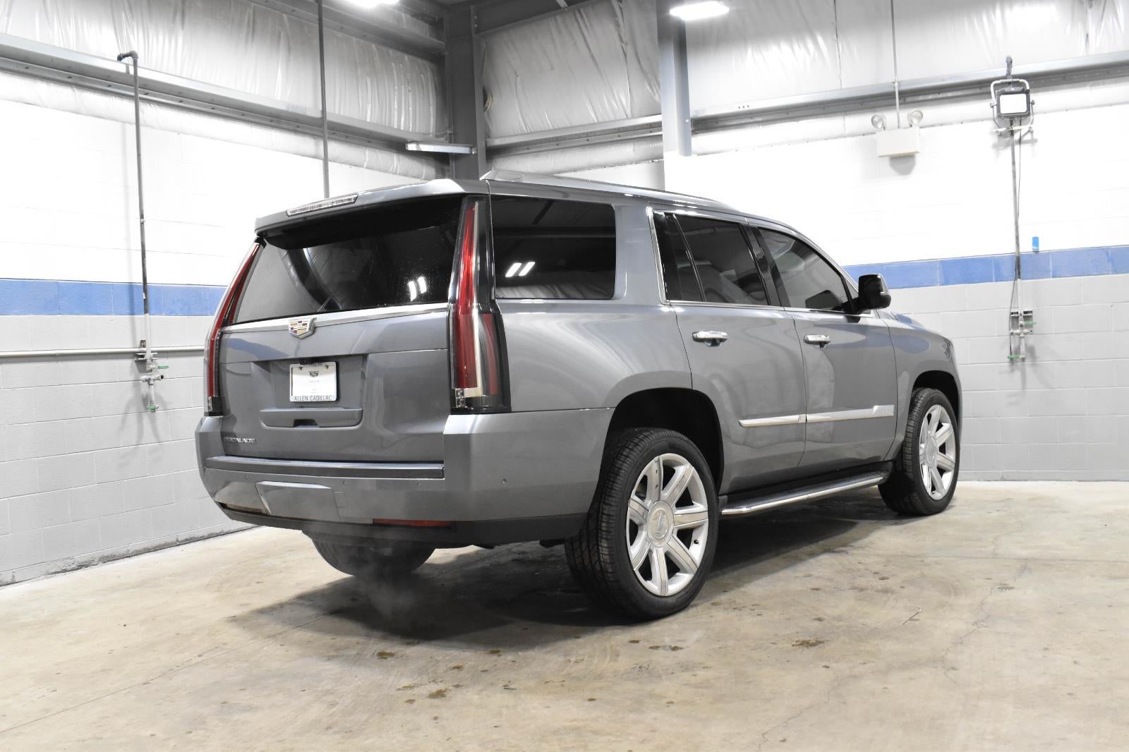 2018 Cadillac Escalade Luxury