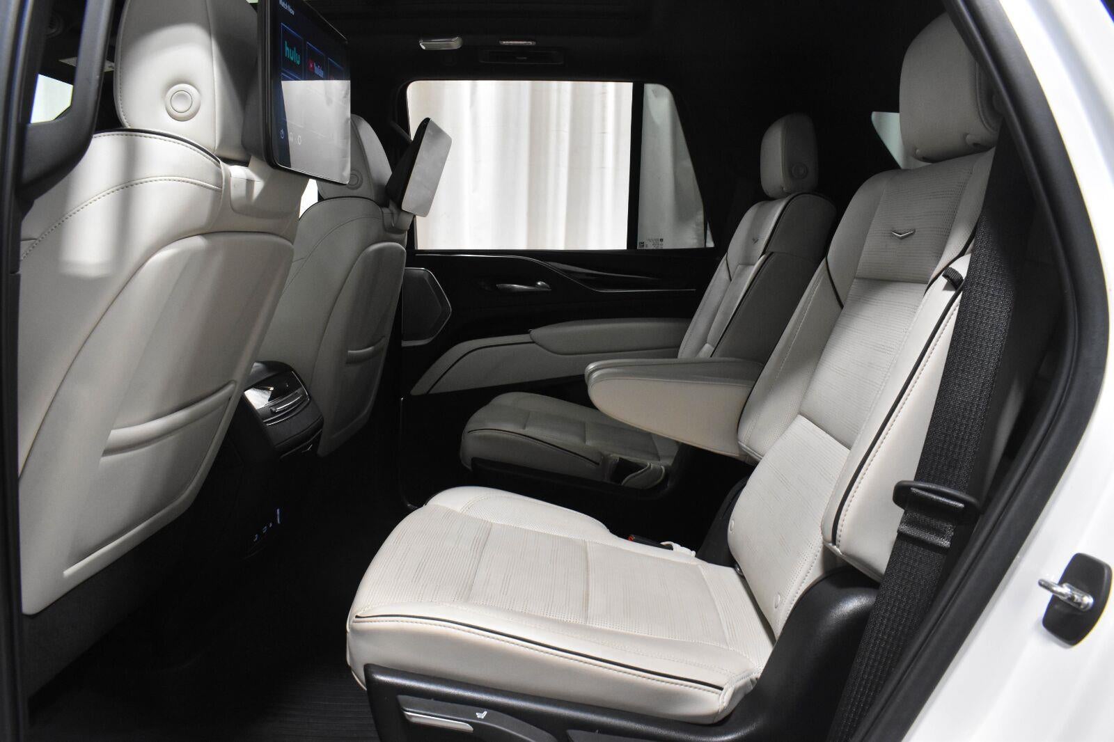 2022 Cadillac Escalade Sport