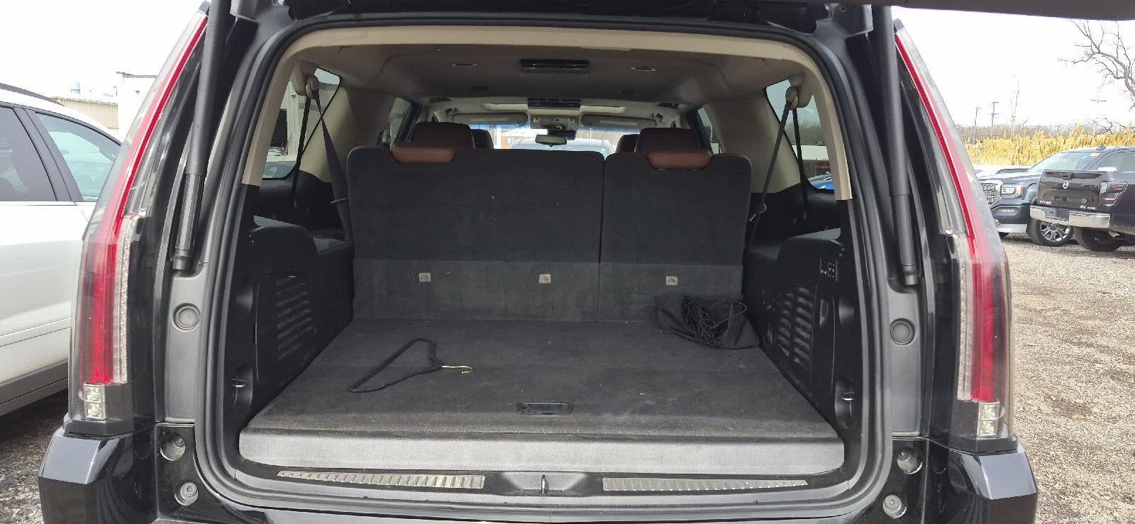 2019 Cadillac Escalade ESV Premium Luxury