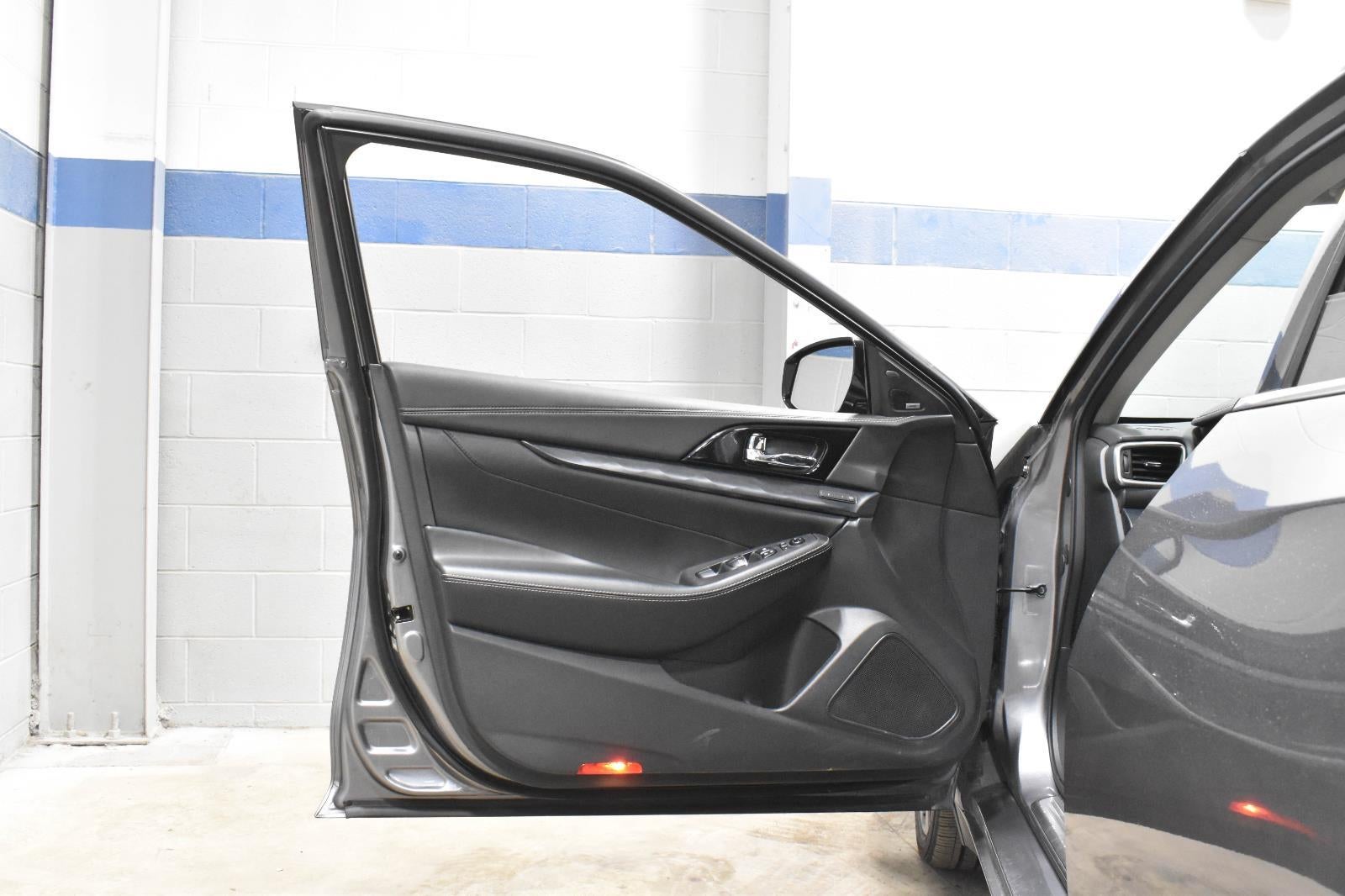 2022 Nissan Maxima Platinum Xtronic CVT