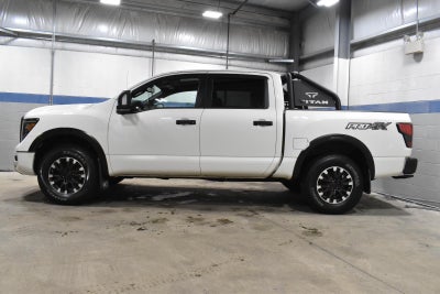 2021 Nissan TITAN Crew Cab PRO-4X 4x4