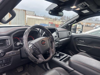 2021 Nissan TITAN Crew Cab PRO-4X 4x4