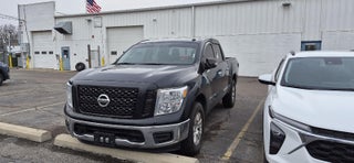 2019 Nissan TITAN SV
