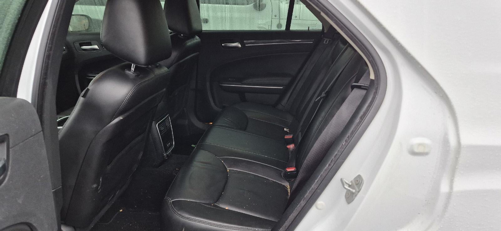 2019 Chrysler 300 Touring L