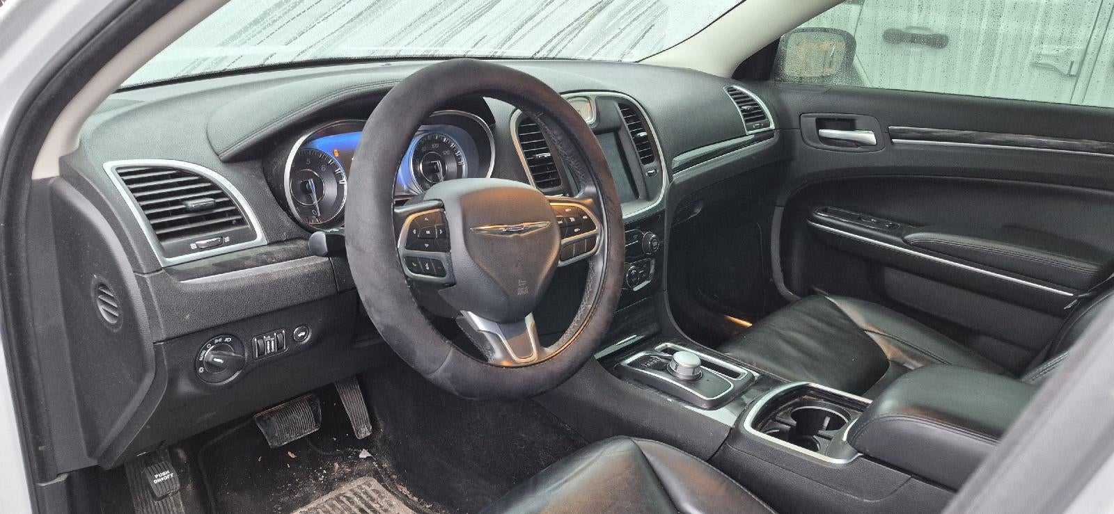 2019 Chrysler 300 Touring L