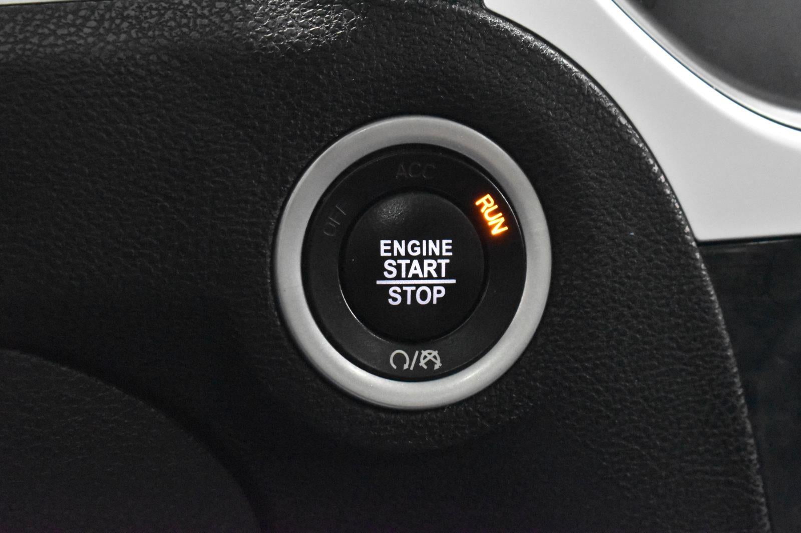 2023 Chrysler 300 Touring L