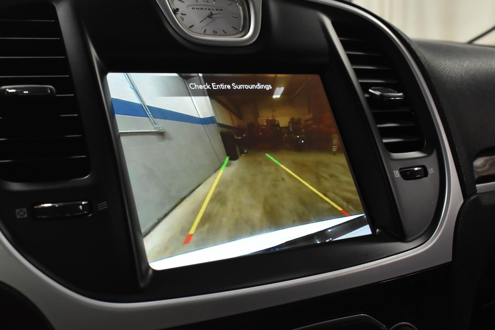 2023 Chrysler 300 Touring L