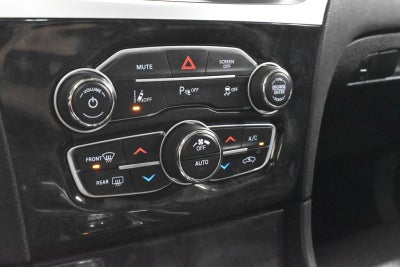 2023 Chrysler 300 Touring L