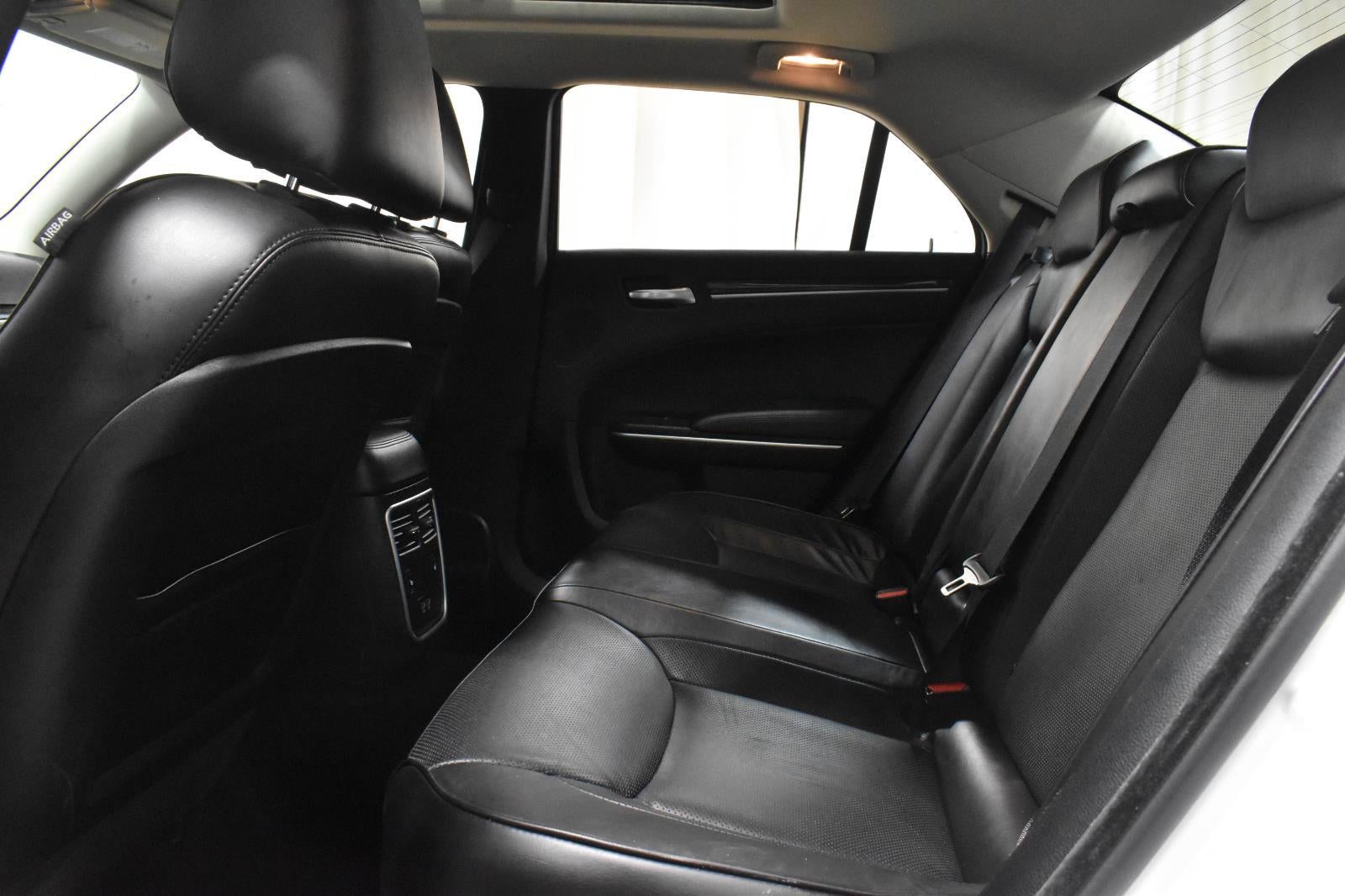 2023 Chrysler 300 Touring L