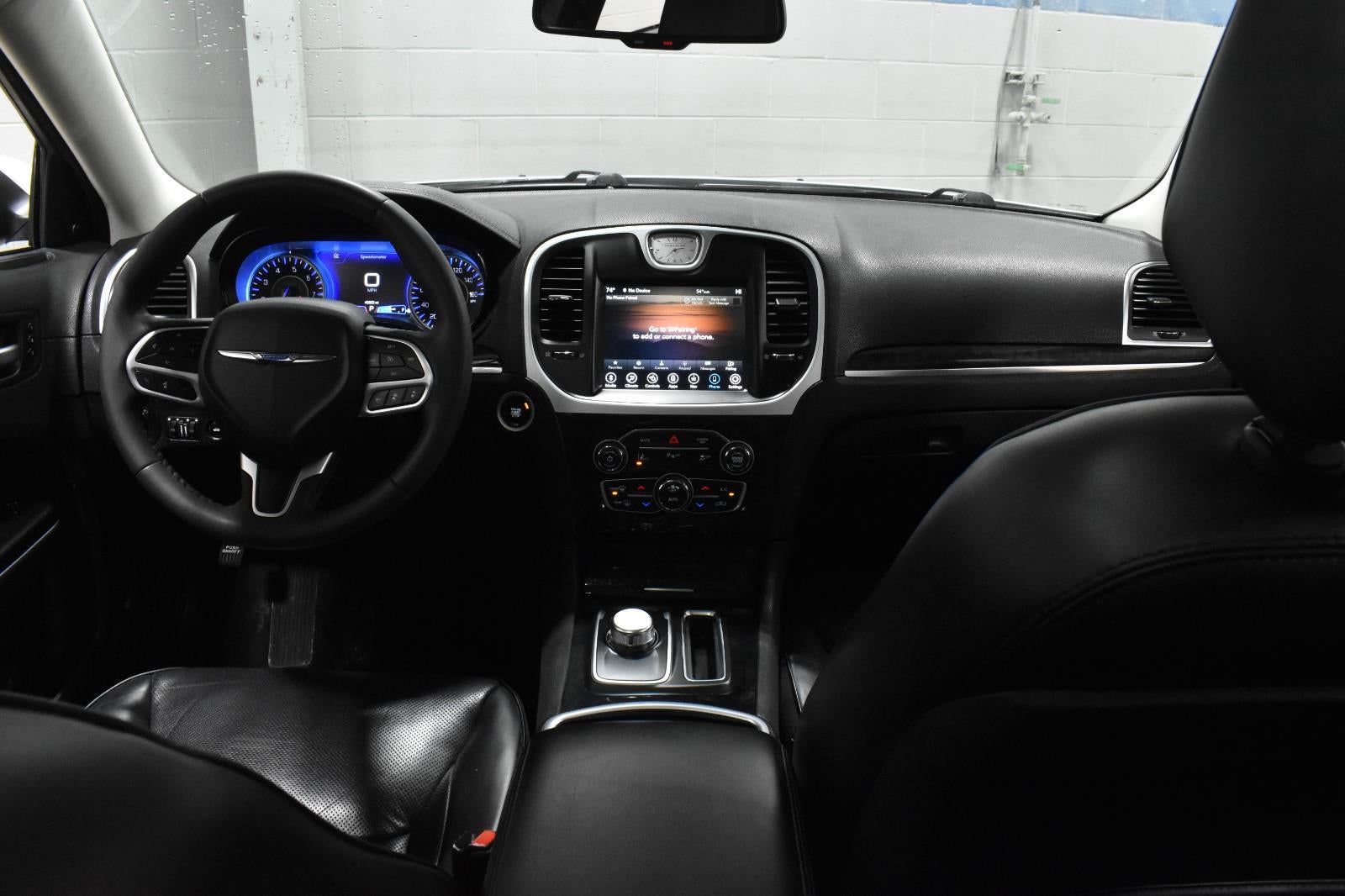 2023 Chrysler 300 Touring L