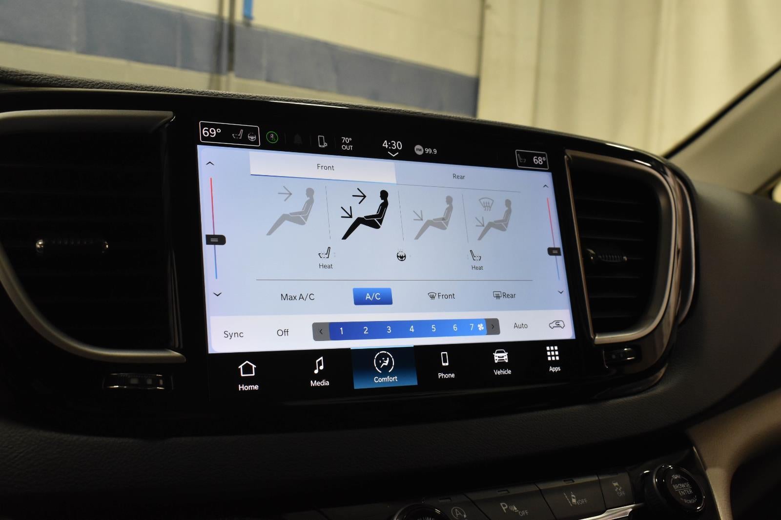 2023 Chrysler Pacifica Touring L