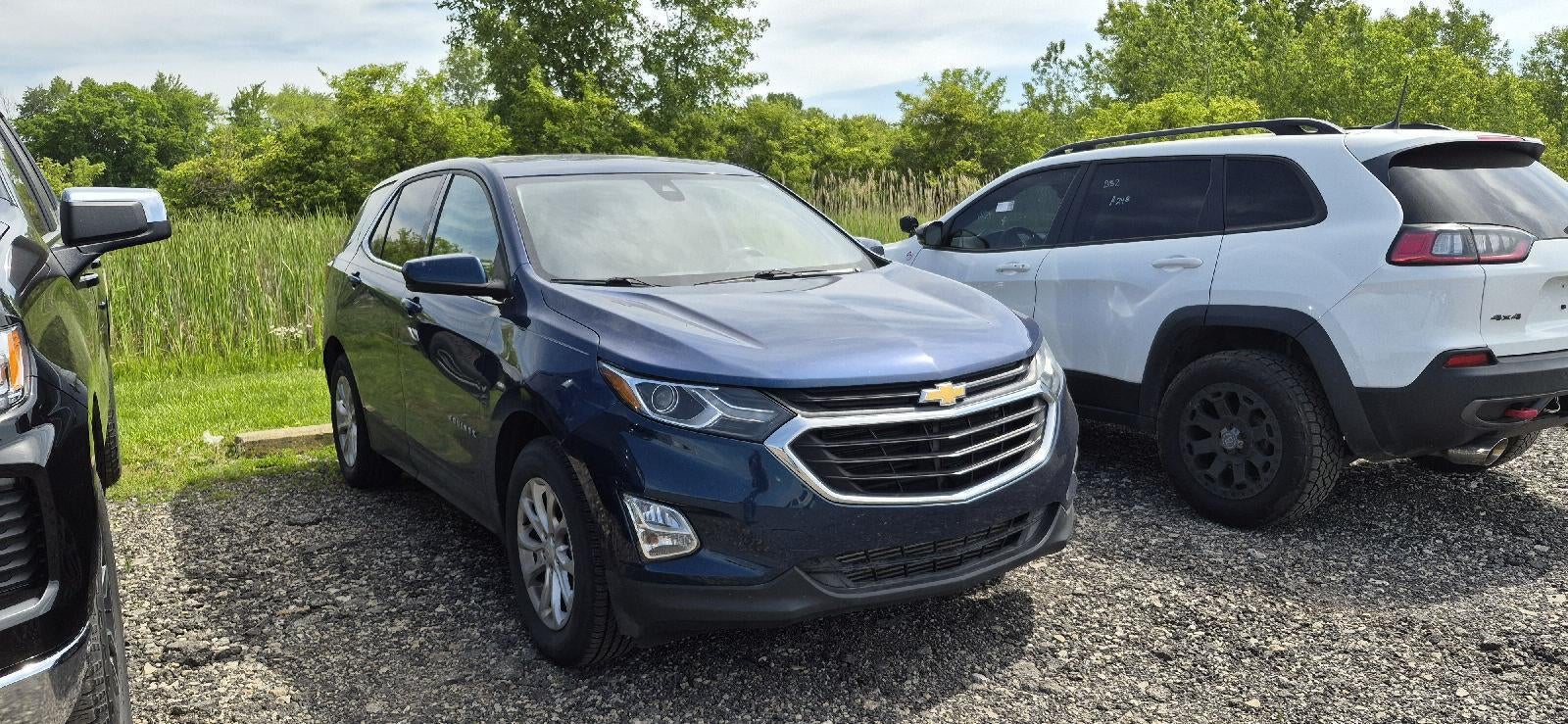 Used 2020 Chevrolet Equinox 2FL with VIN 2GNAXJEV8L6104460 for sale in Monroe, MI