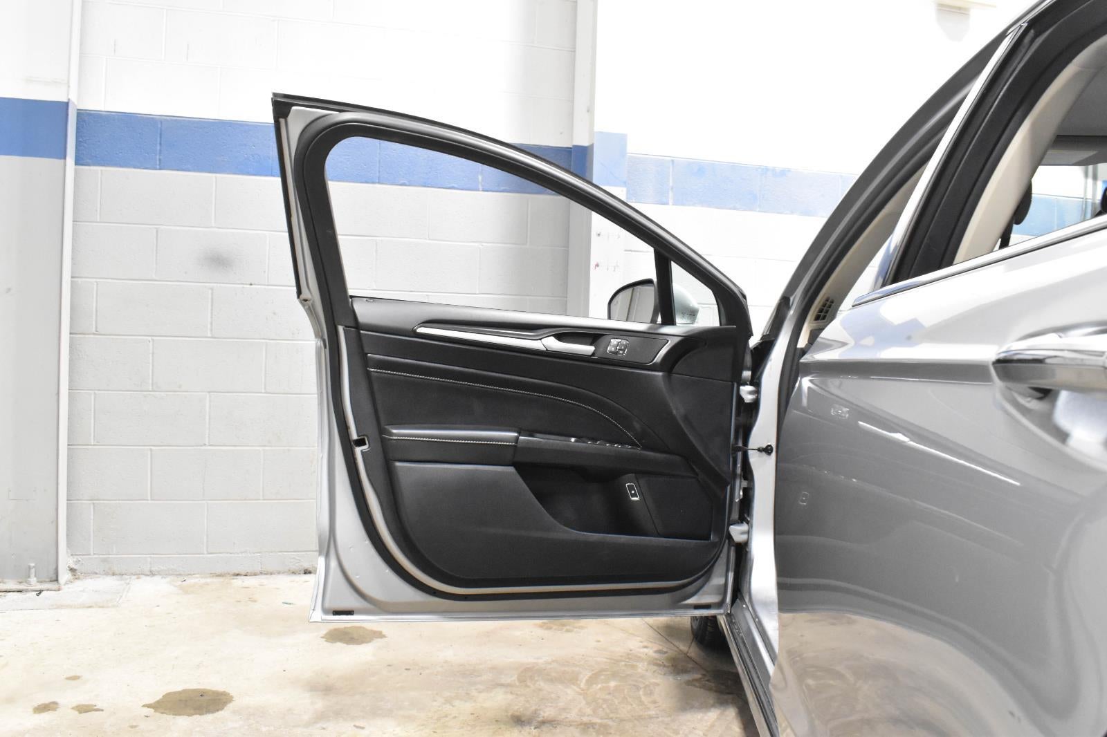 2020 Ford Fusion Plug-In Hybrid Titanium