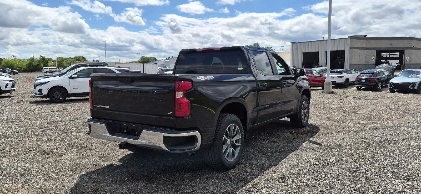 2026 Chevrolet Silverado 1500 LT (2FL)