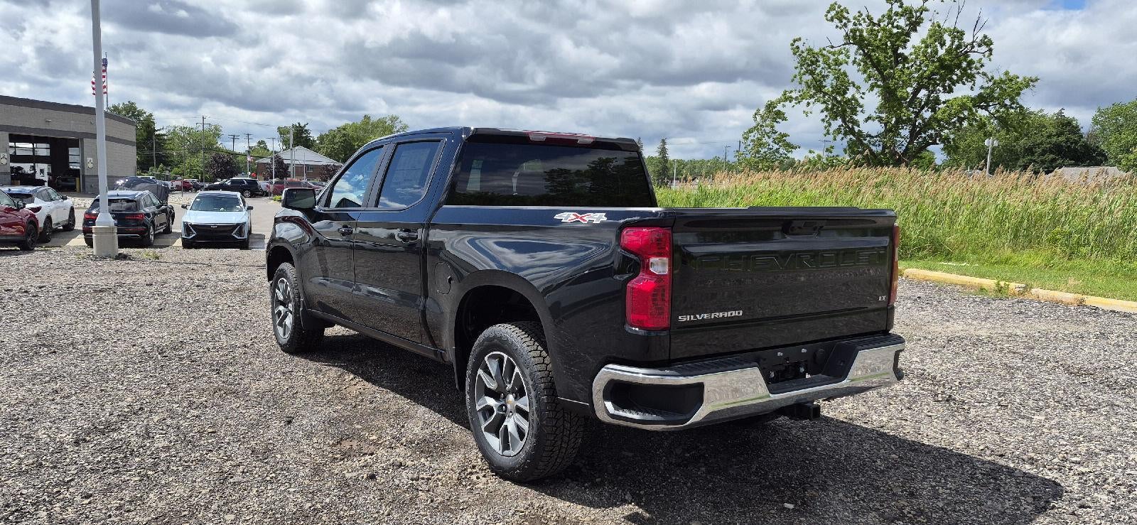 2026 Chevrolet Silverado 1500 LT - Photo 8