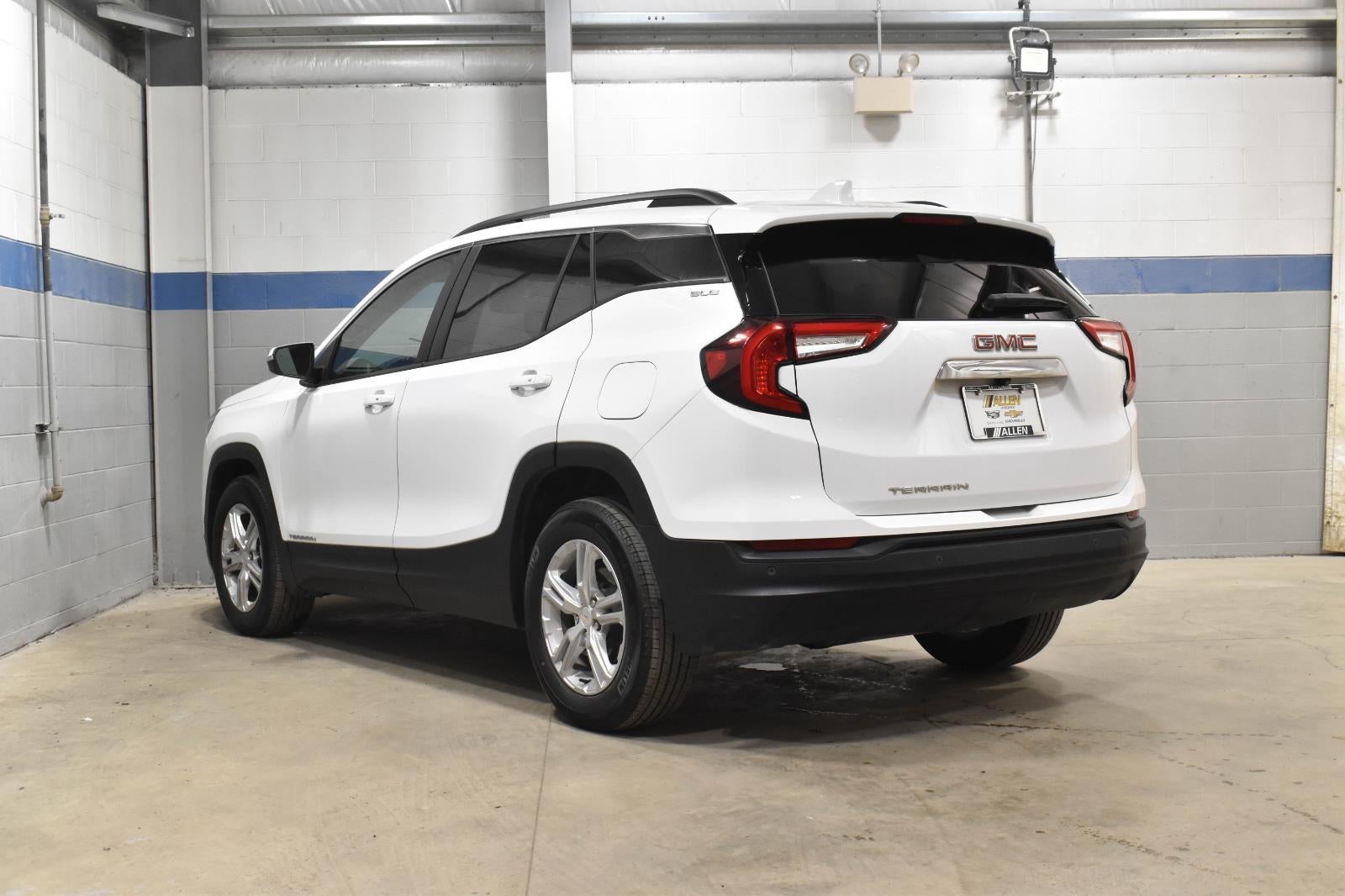 2022 GMC Terrain SLE