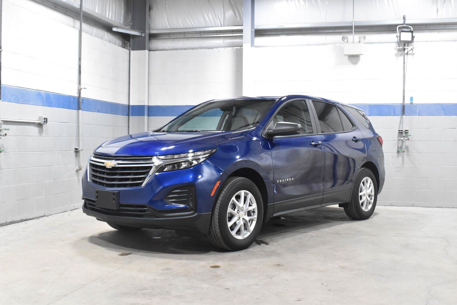 2023 Chevrolet Equinox LS