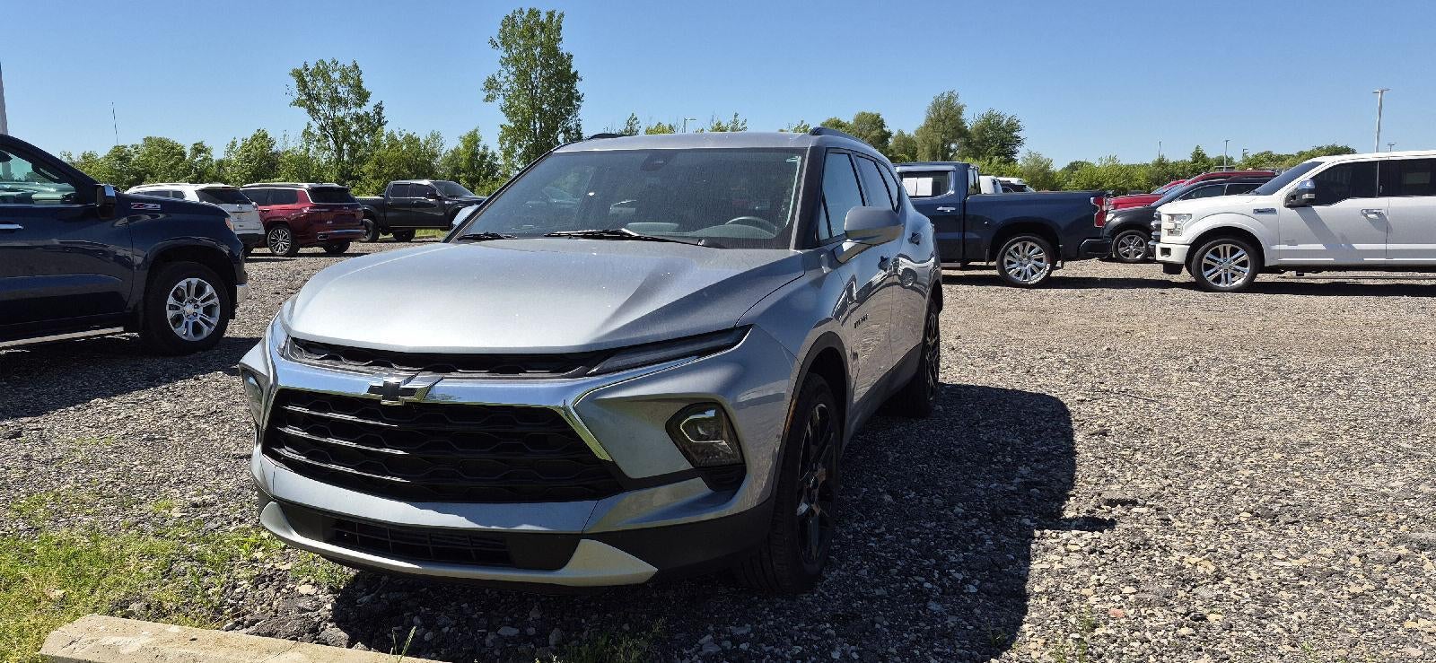 2024 Chevrolet Blazer 2.0T 2LT FWD's photo