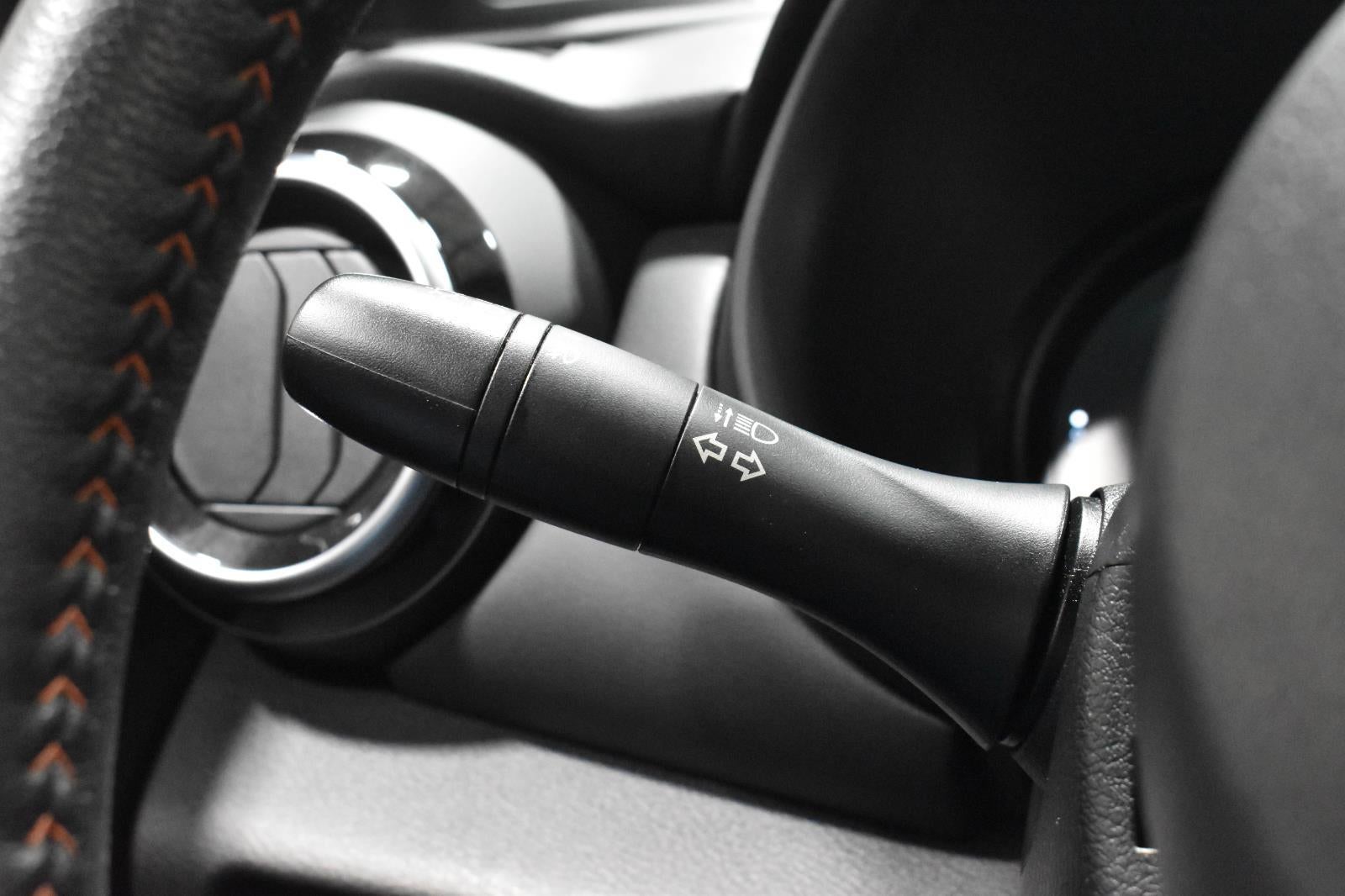 2023 Nissan Kicks SR Xtronic CVT