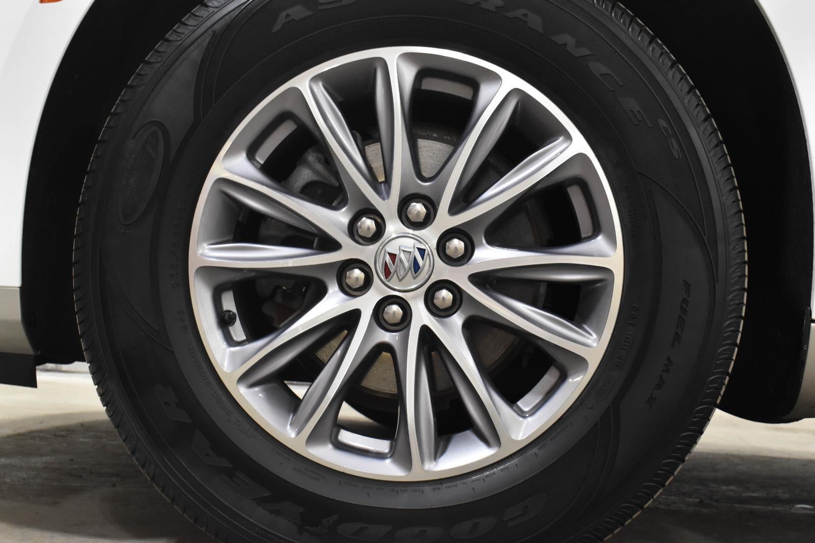 2023 Buick Enclave Essence