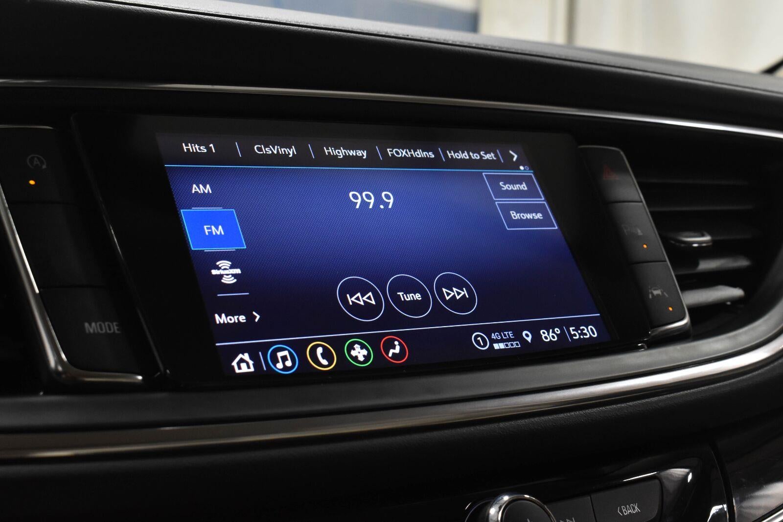 2024 Buick Enclave Essence