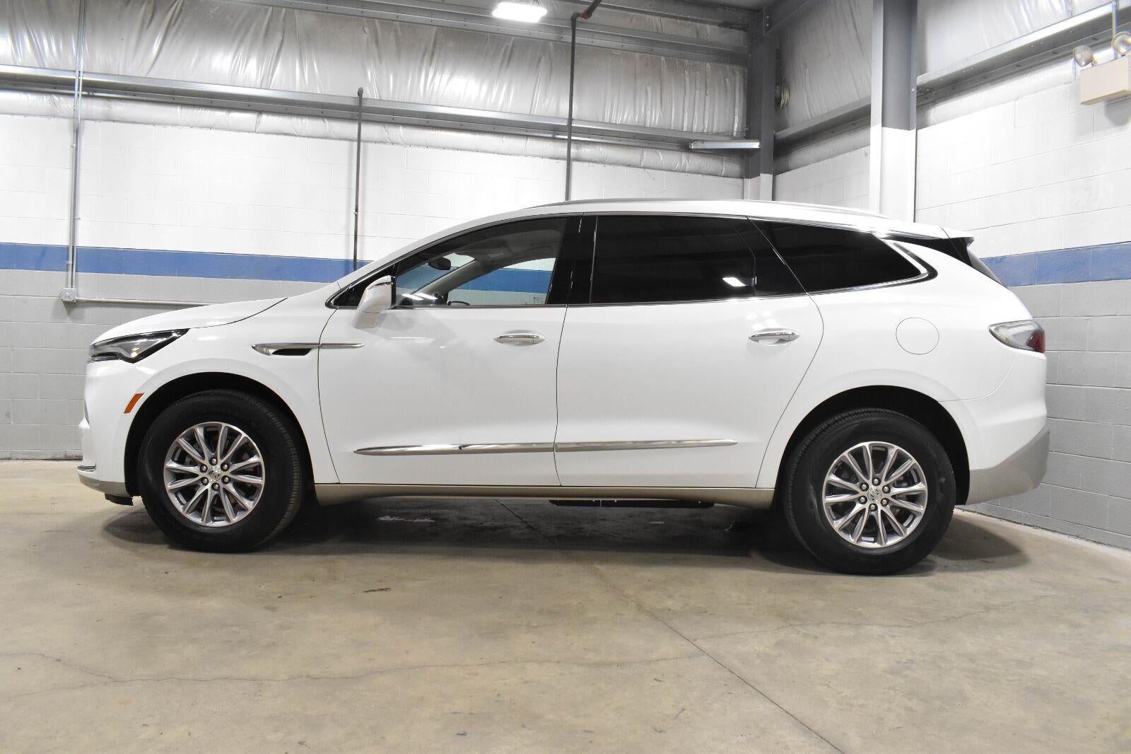 2024 Buick Enclave Essence