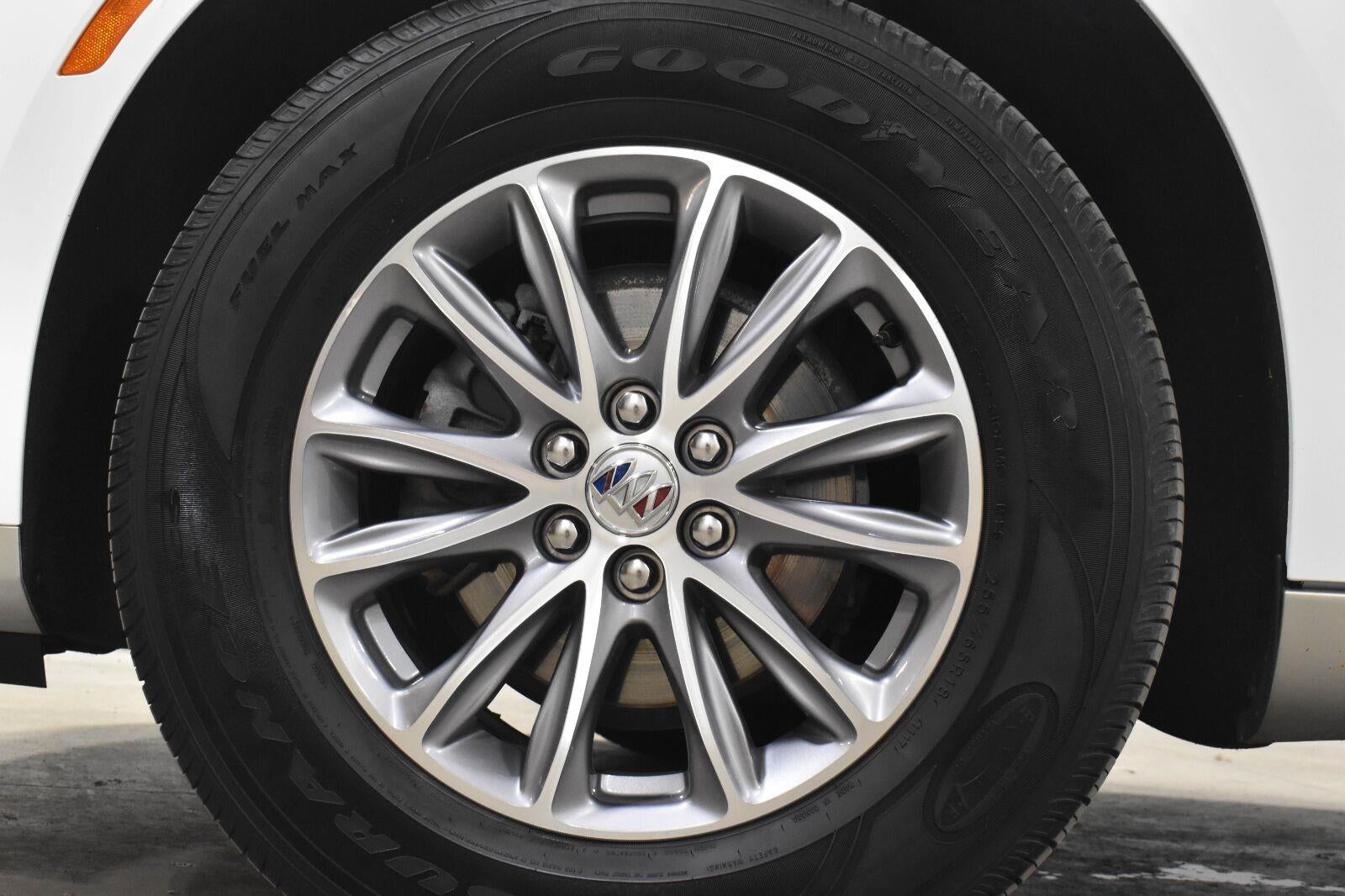 2024 Buick Enclave Essence