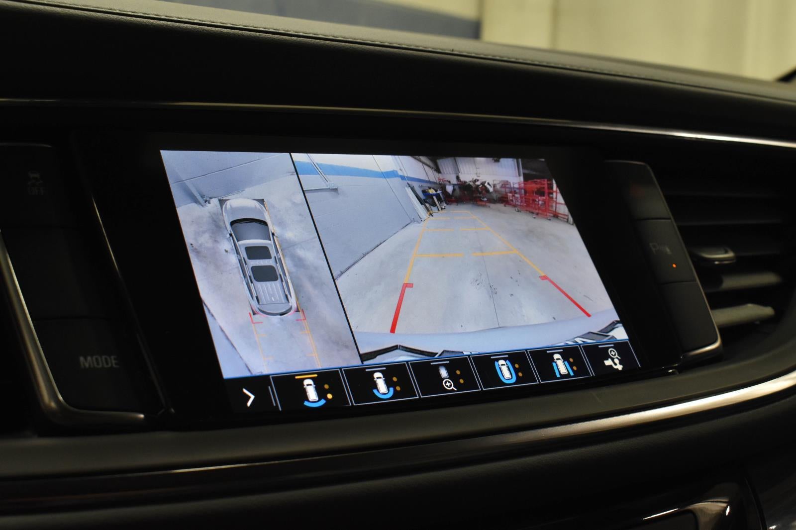 2021 Buick Enclave Essence